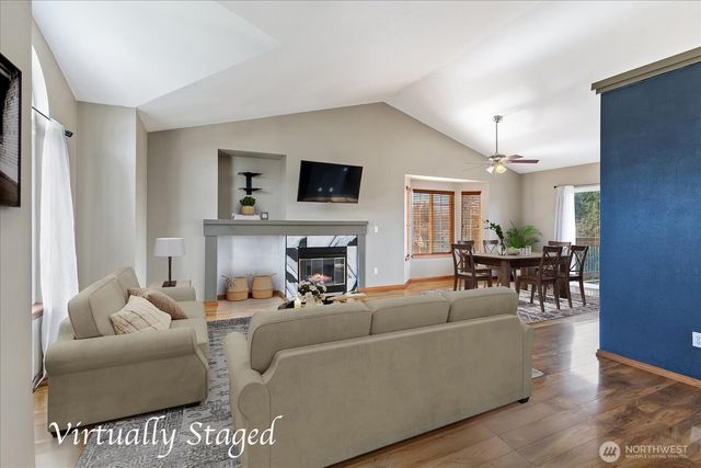 8412 74th Drive NE, Marysville, WA 98270