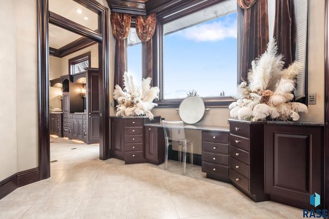 40580 250th St Street, Mitchell, SD 57301