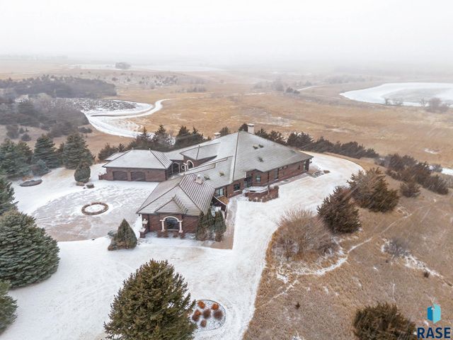 40580 250th St Street, Mitchell, SD 57301