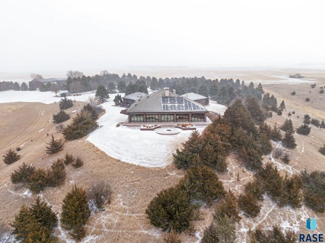 40580 250th St Street, Mitchell, SD 57301