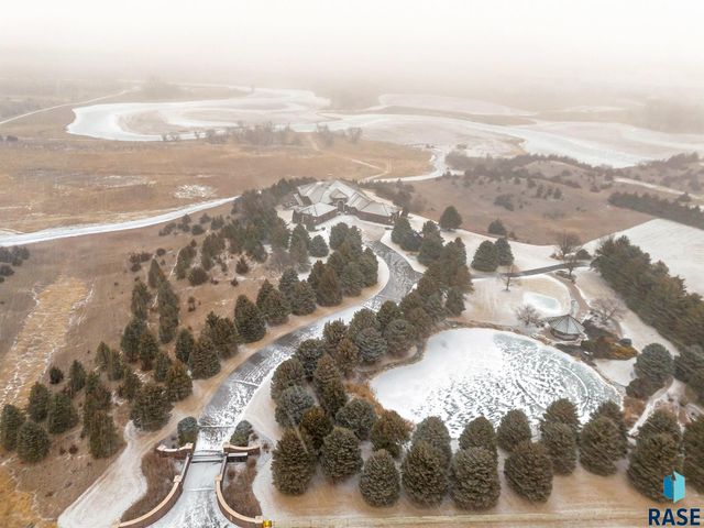 40580 250th St Street, Mitchell, SD 57301