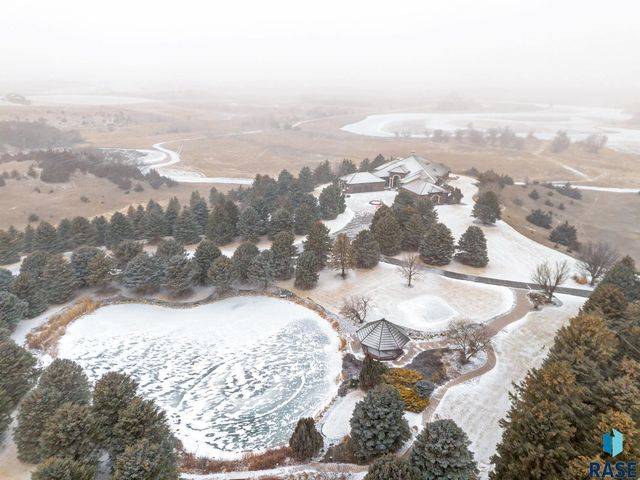 40580 250th St Street, Mitchell, SD 57301