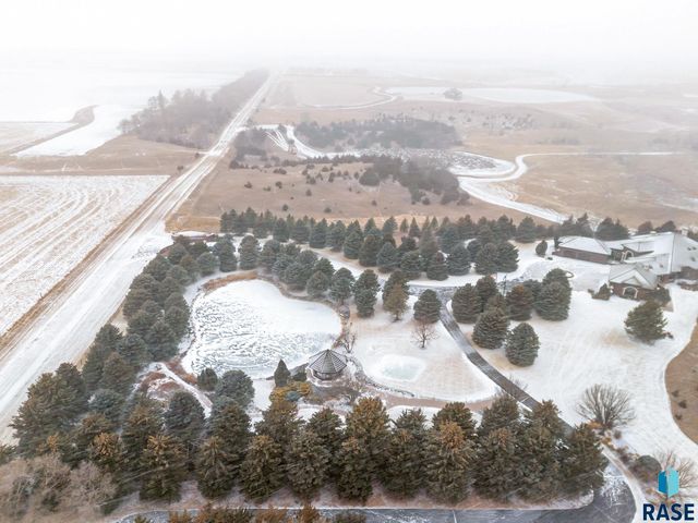 40580 250th St Street, Mitchell, SD 57301