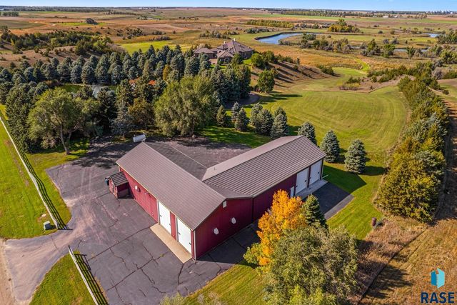 40580 250th St Street, Mitchell, SD 57301