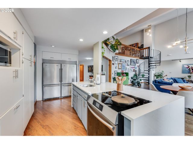 1116 N KNIGHTS BRIDGE Rd, Canby, OR 97013