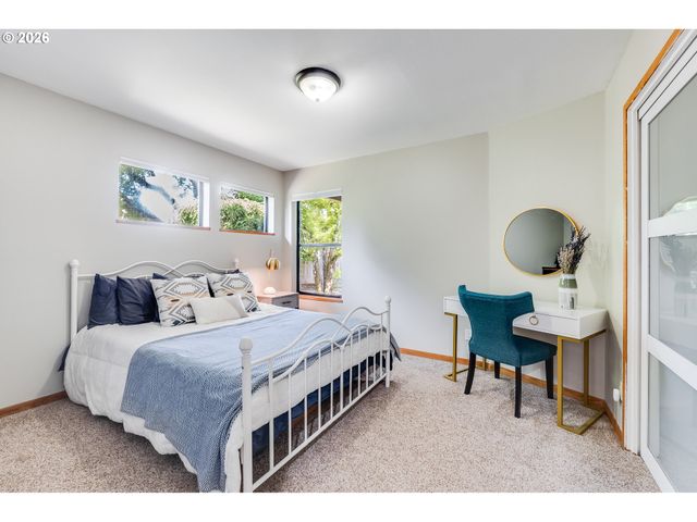 1116 N KNIGHTS BRIDGE Rd, Canby, OR 97013