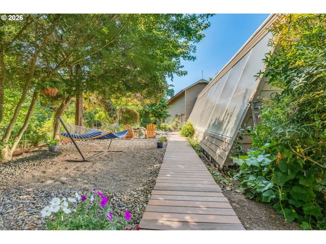 1116 N KNIGHTS BRIDGE Rd, Canby, OR 97013