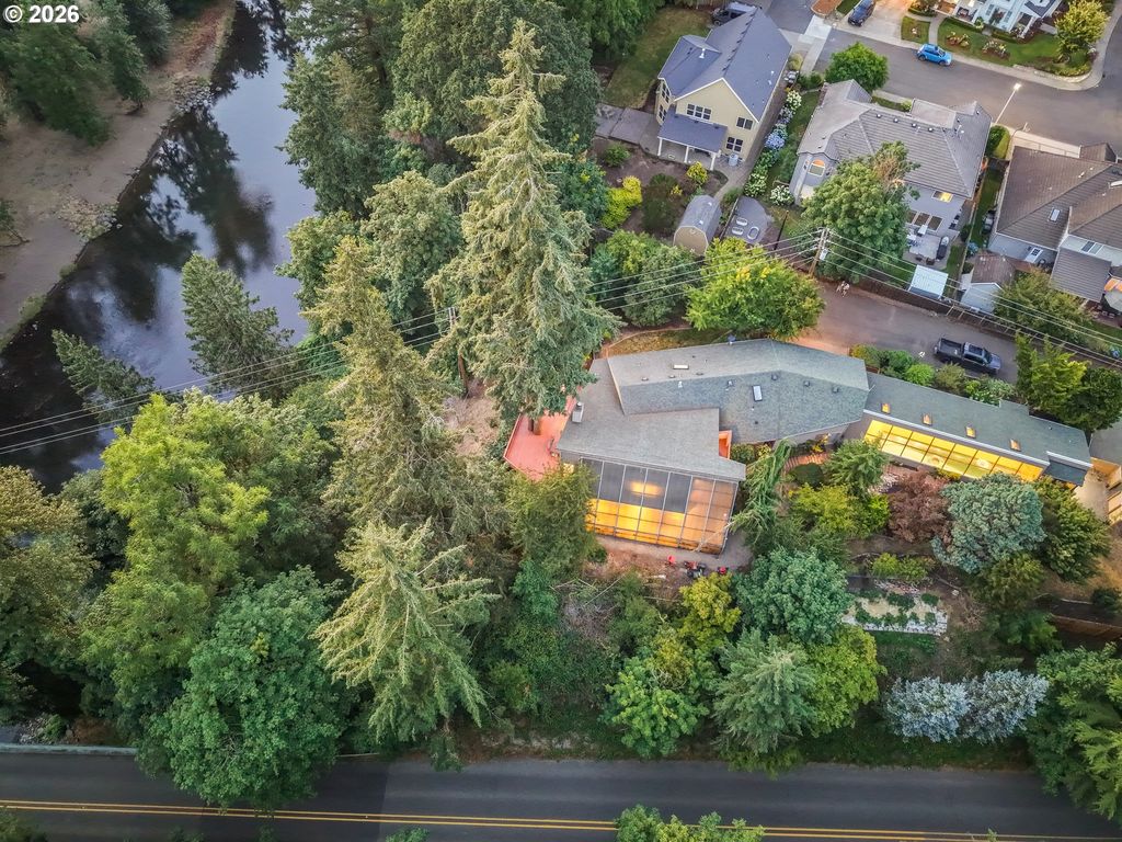 1116 N KNIGHTS BRIDGE Rd, Canby, OR 97013