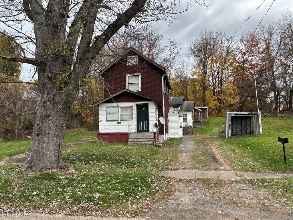 1125 N Garland Avenue, Youngstown, OH 44505