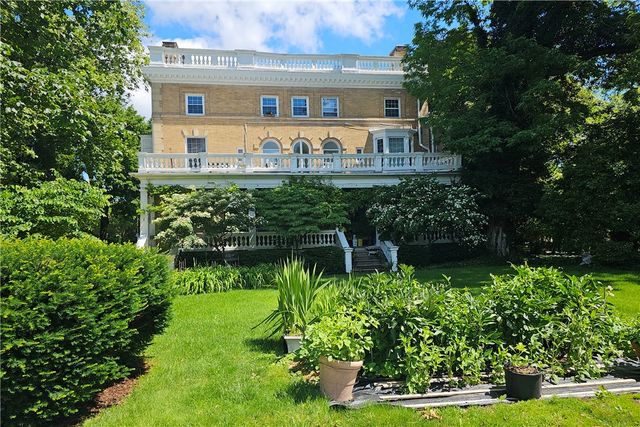 1163 East Avenue UN02, Rochester, NY 14607