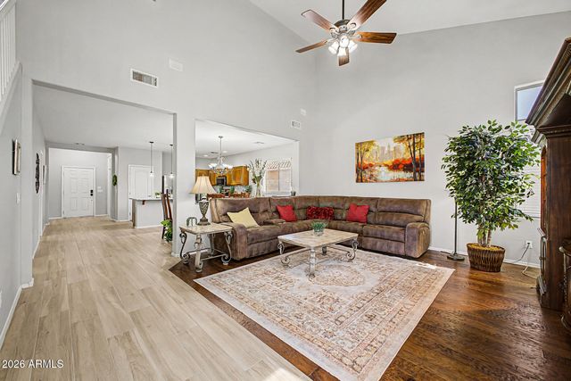 4970 S SANDSTONE Street, Gilbert, AZ 85298