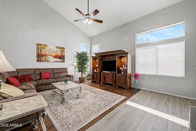 4970 S SANDSTONE Street, Gilbert, AZ 85298