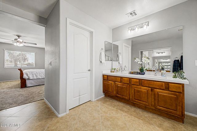 4970 S SANDSTONE Street, Gilbert, AZ 85298