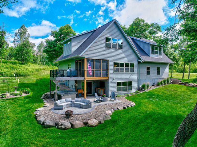 794 Sumac Trail, Hudson, WI 54016