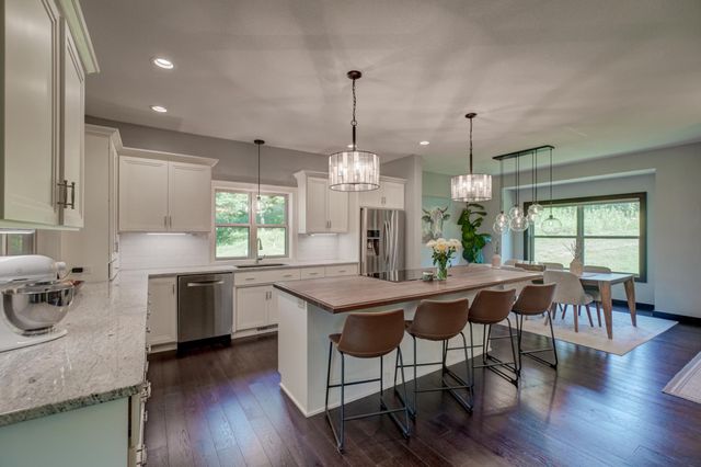 794 Sumac Trail, Hudson, WI 54016