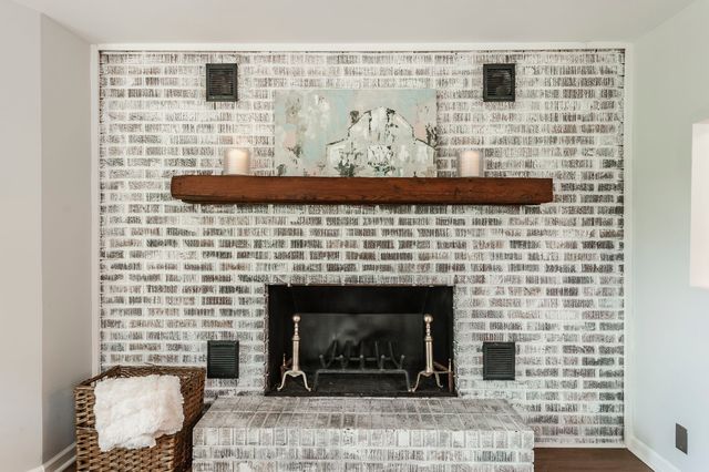6040 New Cut Rd, Greenbrier, TN 37073