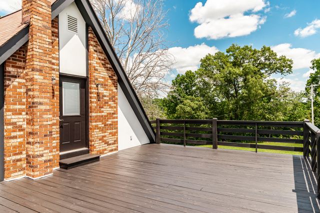 6040 New Cut Rd, Greenbrier, TN 37073