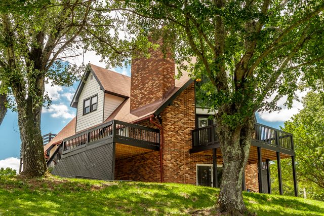 6040 New Cut Rd, Greenbrier, TN 37073