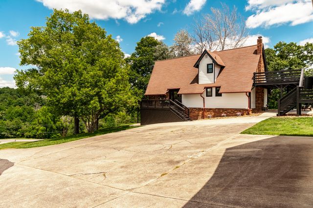 6040 New Cut Rd, Greenbrier, TN 37073