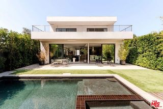 1716 Amherst Avenue, Los Angeles, CA 90025