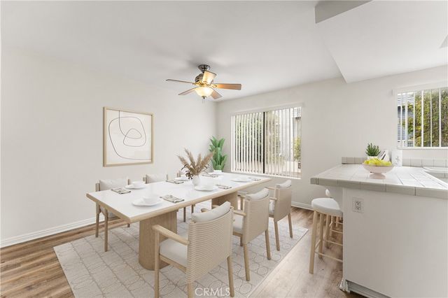 18316 Hatteras 20, Tarzana, CA 91356