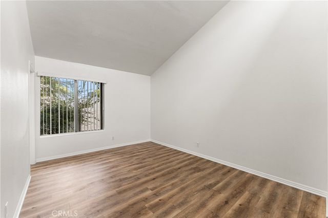 18316 Hatteras 20, Tarzana, CA 91356