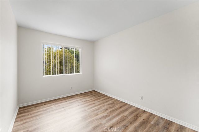 18316 Hatteras 20, Tarzana, CA 91356