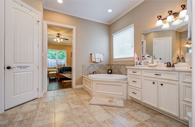 314 Martin Luther King Street S, Ames, TX 77575