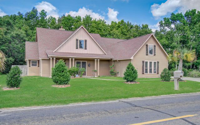 314 Martin Luther King Street S, Ames, TX 77575