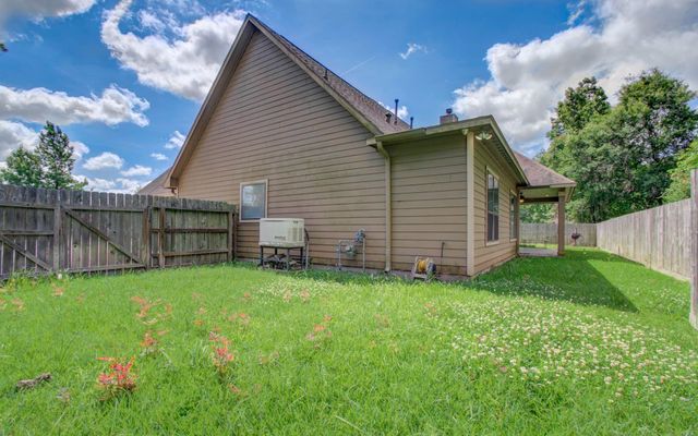 314 Martin Luther King Street S, Ames, TX 77575