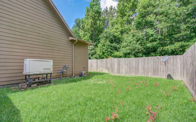 314 Martin Luther King Street S, Ames, TX 77575