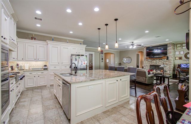 314 Martin Luther King Street S, Ames, TX 77575