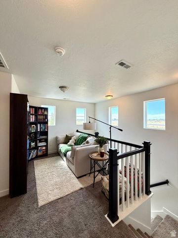 1706 W PARKVIEW DR, Syracuse, UT 84075