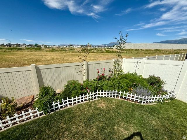 1706 W PARKVIEW DR, Syracuse, UT 84075
