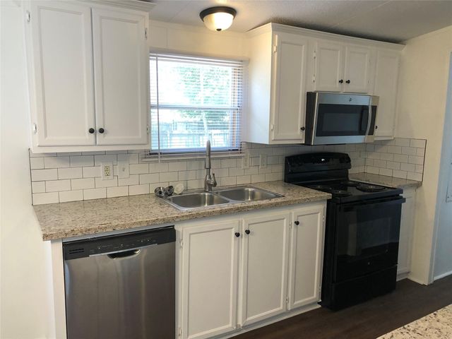 16447 Brittany Way, Conroe, TX 77306