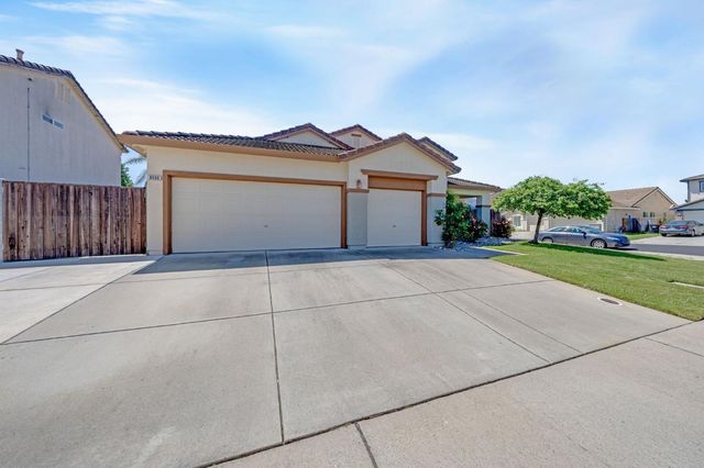 6500 Oscar Cir, Elk Grove, CA 95757
