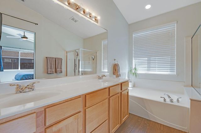 6500 Oscar Cir, Elk Grove, CA 95757