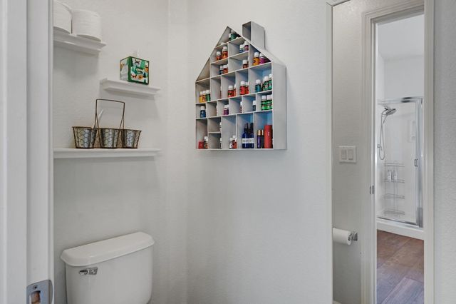 6500 Oscar Cir, Elk Grove, CA 95757