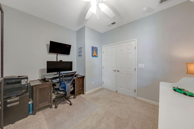 6500 Oscar Cir, Elk Grove, CA 95757