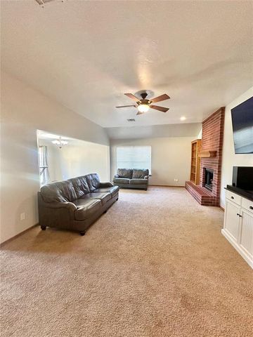 1804 Victoria Place, Edmond, OK 73003