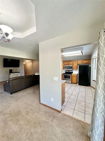 1804 Victoria Place, Edmond, OK 73003