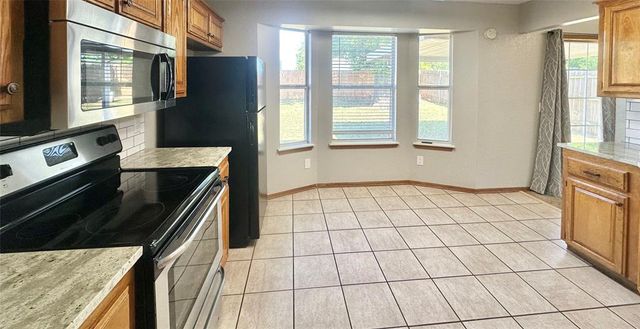 1804 Victoria Place, Edmond, OK 73003