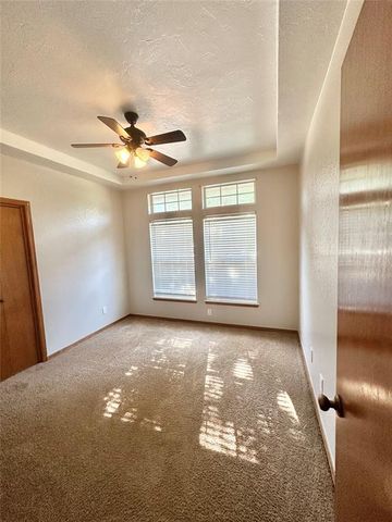 1804 Victoria Place, Edmond, OK 73003