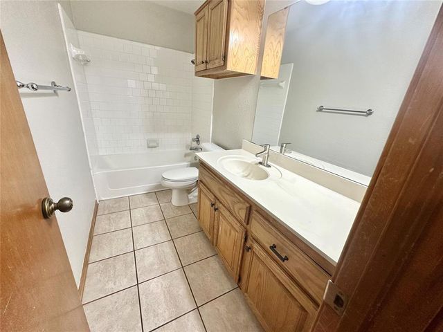 1804 Victoria Place, Edmond, OK 73003