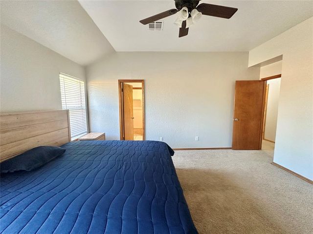 1804 Victoria Place, Edmond, OK 73003