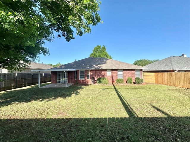 1804 Victoria Place, Edmond, OK 73003