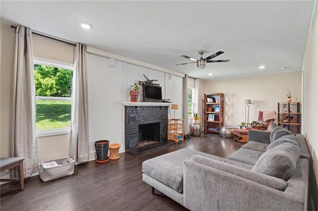 18629 Linwood Road, Linwood, KS 66052