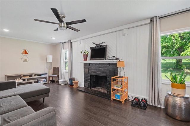 18629 Linwood Road, Linwood, KS 66052