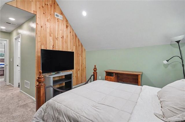 18629 Linwood Road, Linwood, KS 66052