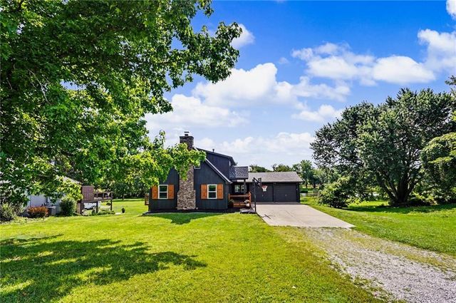 18629 Linwood Road, Linwood, KS 66052